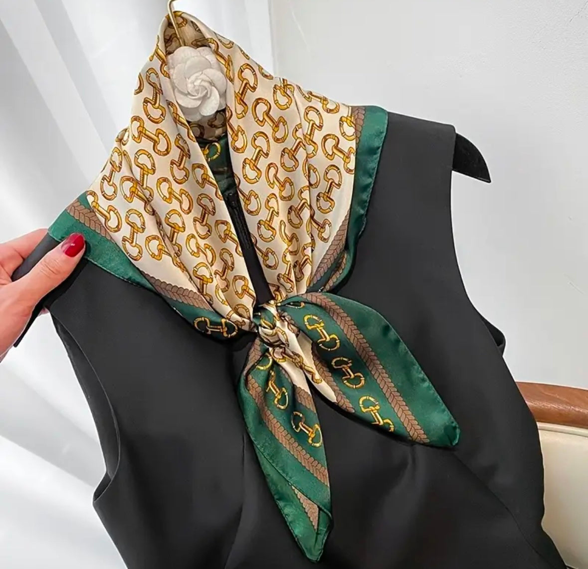 Foulard “Forêt Équestre” 100% Soie